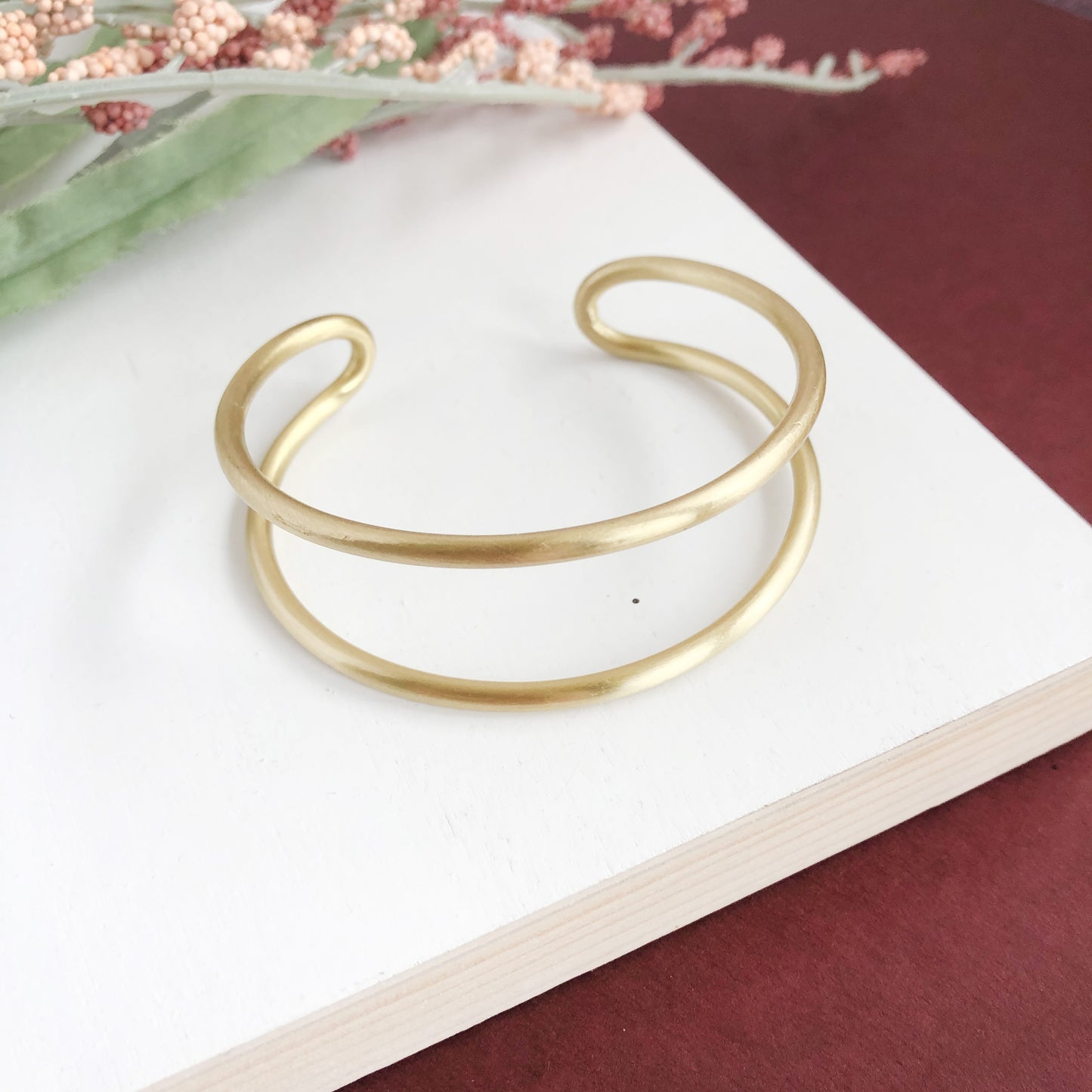 Double Arch Cuff in Gold