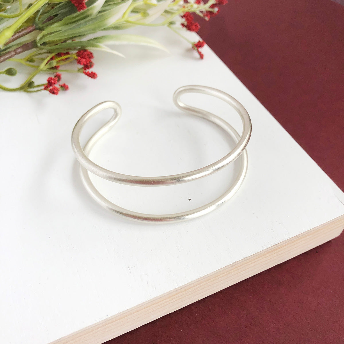Double Arch Cuff