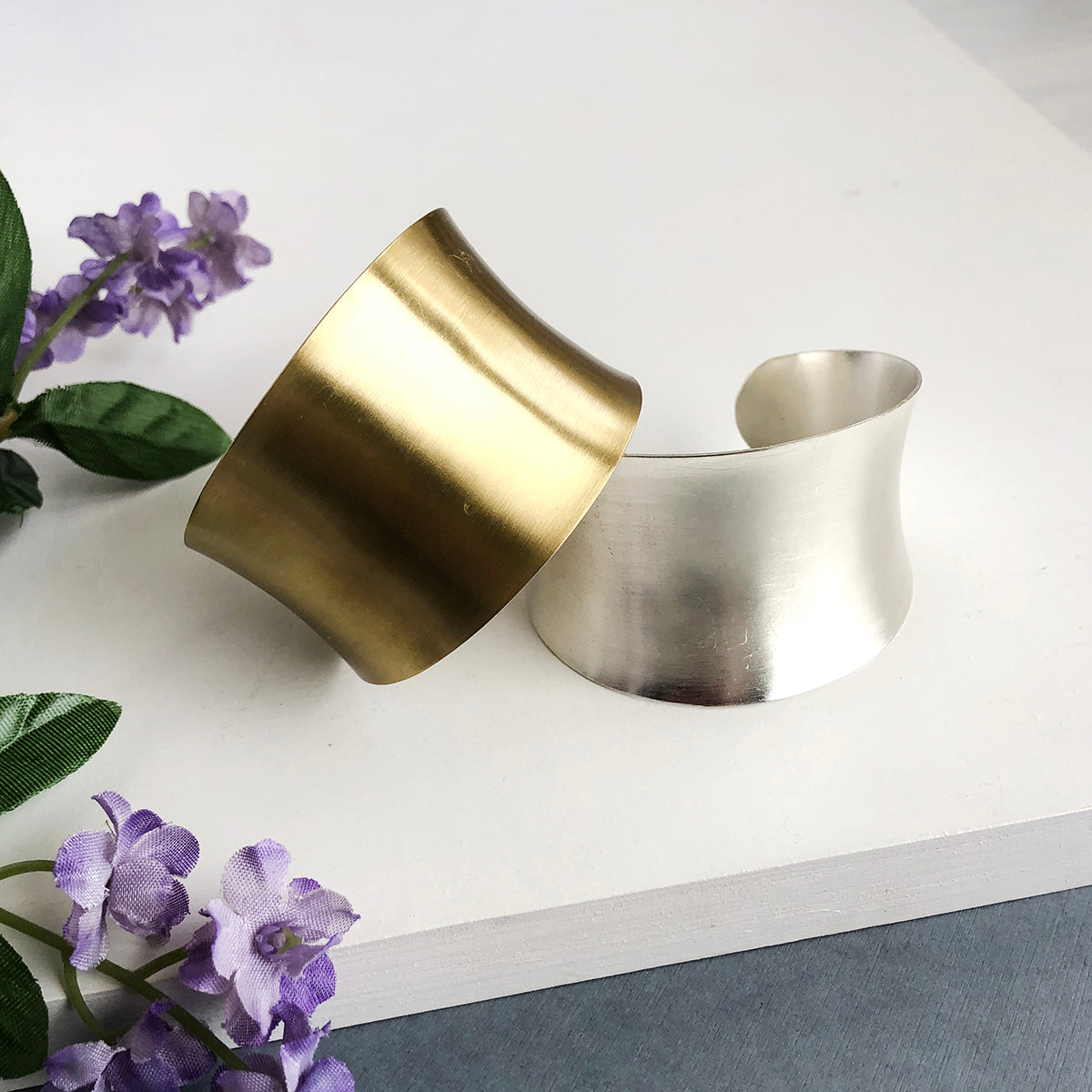Concave Cuff