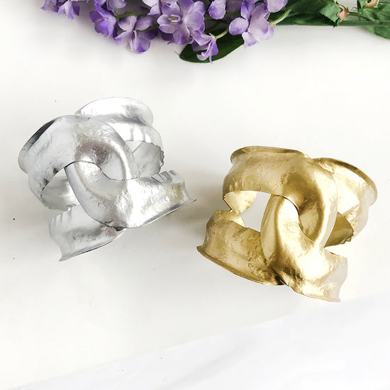Artifact Cuff
