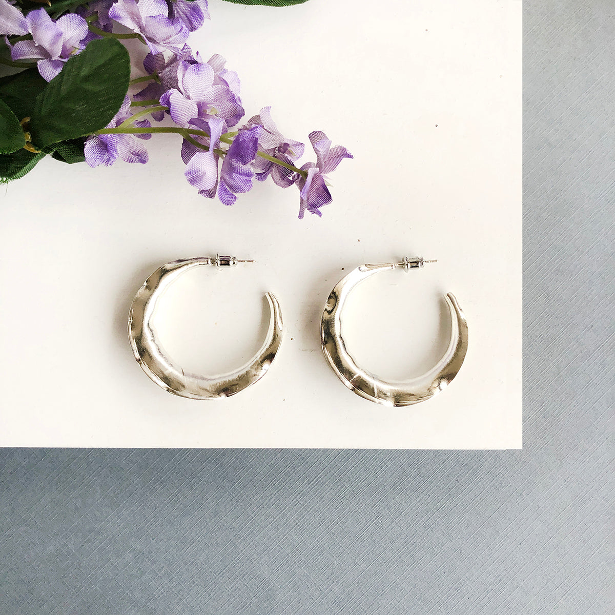 Wavy Hoops