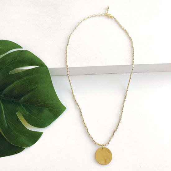 Simple Medallion Necklace (Gold)