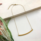 Curved Bar Necklace (Gold)