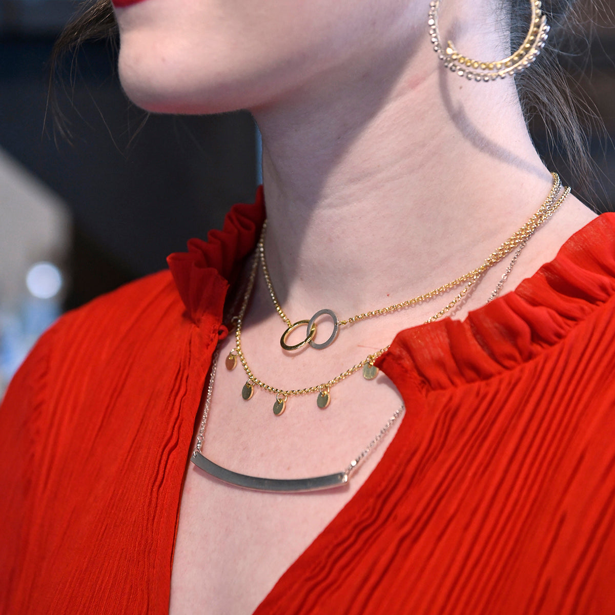 Curved Bar Necklace