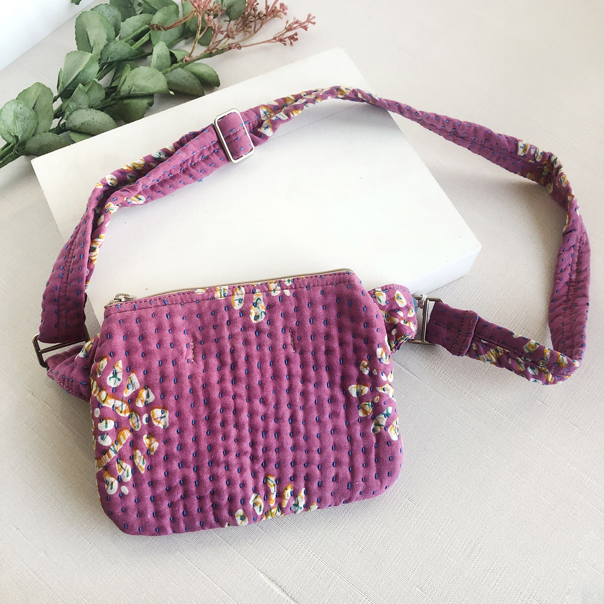 Load image into Gallery viewer, Kantha Square Sling Bag
