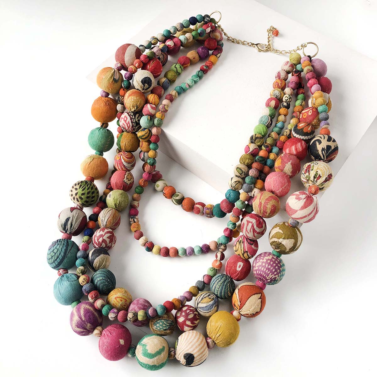 Load image into Gallery viewer, Kantha Isla Necklace
