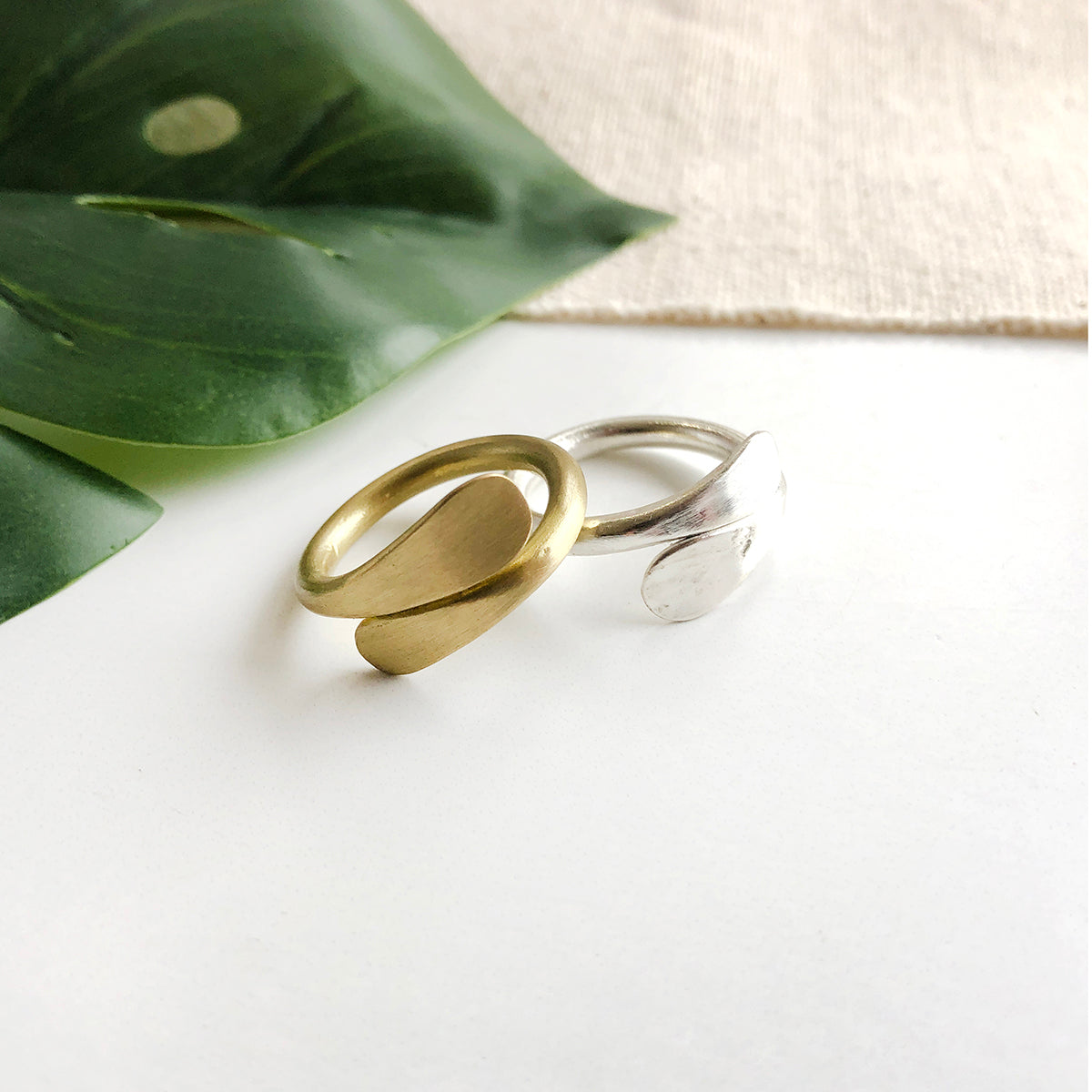 Overlap Ring • WorldFinds Gold