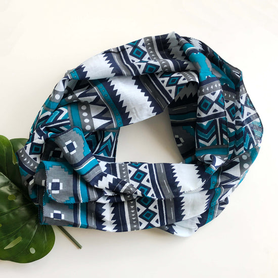 Load image into Gallery viewer, Tribal Geo Print Scarf
