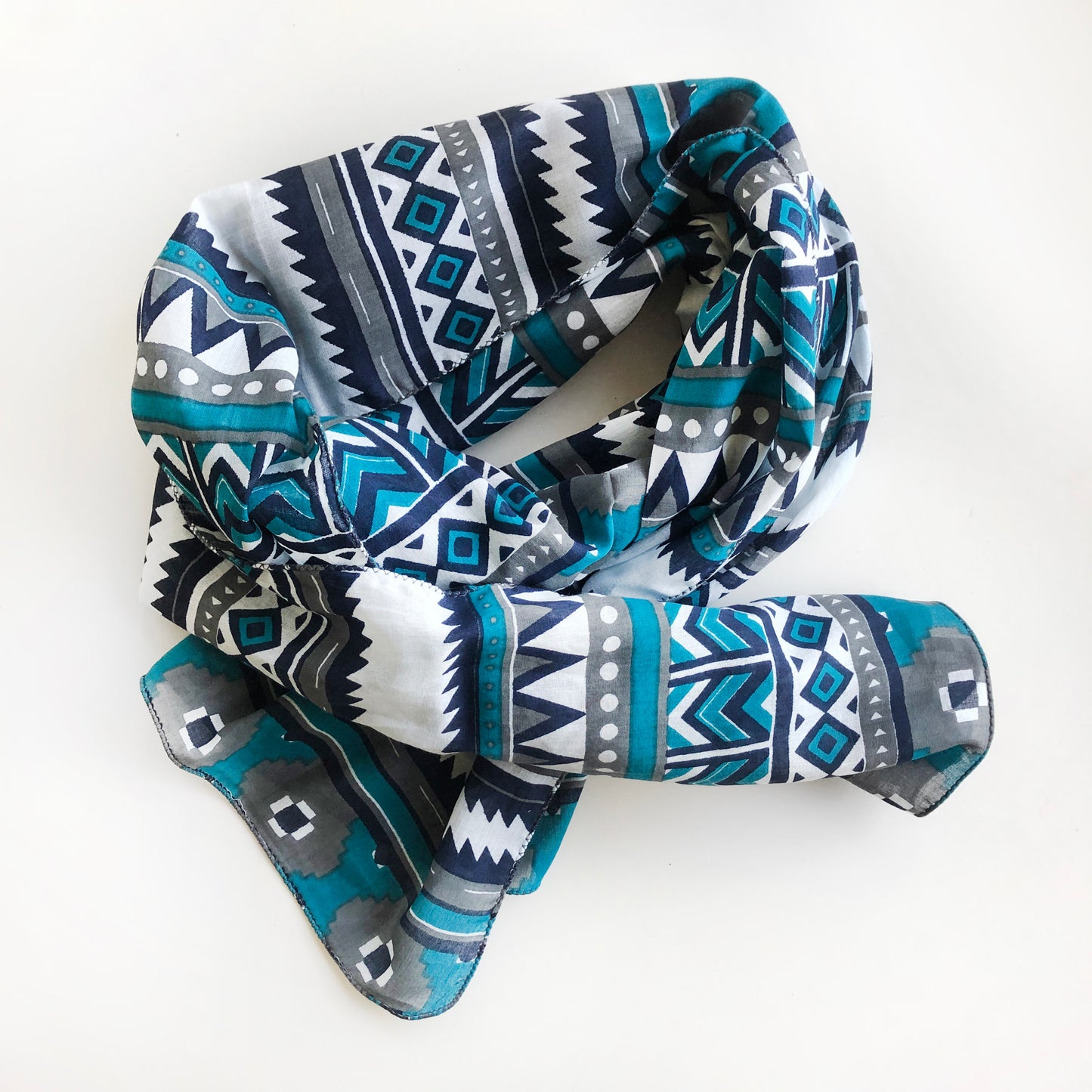 Load image into Gallery viewer, Tribal Geo Print Scarf
